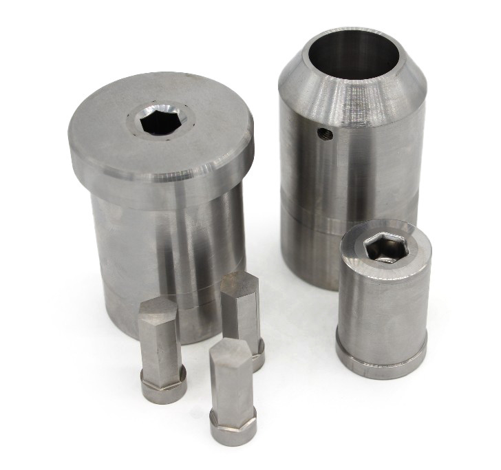 Multi-Station Cold Forging for One-Step Forming of Screw Heads and Threads with Advanced Cold Heading Die